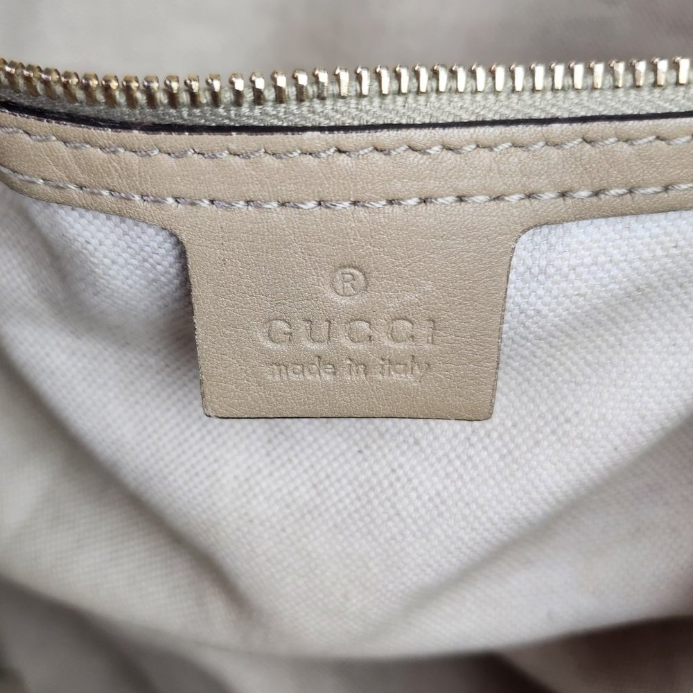 Gucci Microguccissima Leather Tote Bag - Picture 10 of 16